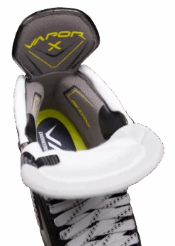 Bauer Vapor 3X Pro Intermediate Roller Skates 9 Bauer Vapor 3X Pro Intermediate Roller Skates -Bauer Sales 1060217 RH VAPOR 3X PRO SKATE 0522 clipped