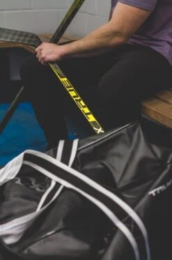 True Hockey True Catalyst PX Intermediate Hockey Stick -Bauer Sales bfb84f30 85d4 47e7 aa56 04c549a5978e 1